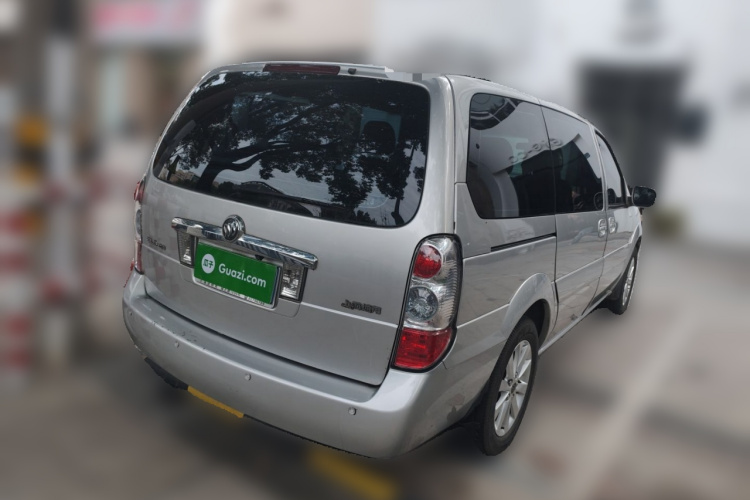 别克GL8 2014款 2.4L 经典版车身外观6005