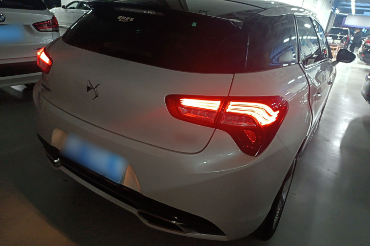 DS 5 2014款 1.6T 豪华版THP160车身外观6004