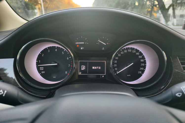 别克 威朗 2019款 三厢 15S 自动进取型局部细节14