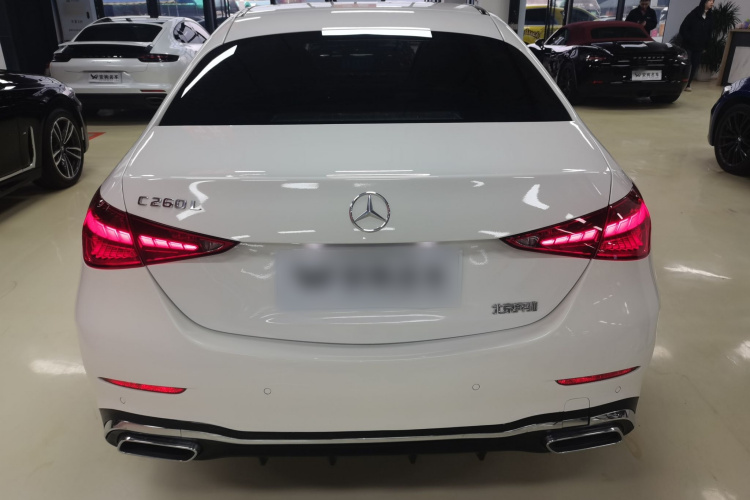 奔驰C级 2022款 C 200 L 运动版车身外观6