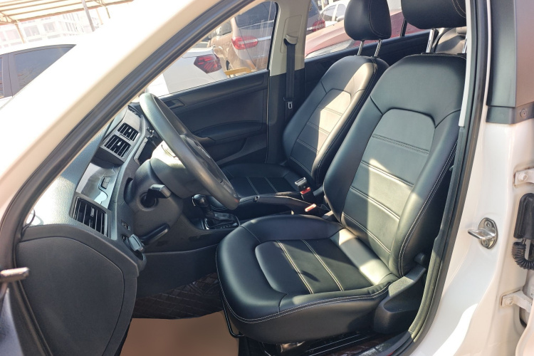 大众 桑塔纳 2015款 1.6L 自动风尚版中控内饰19