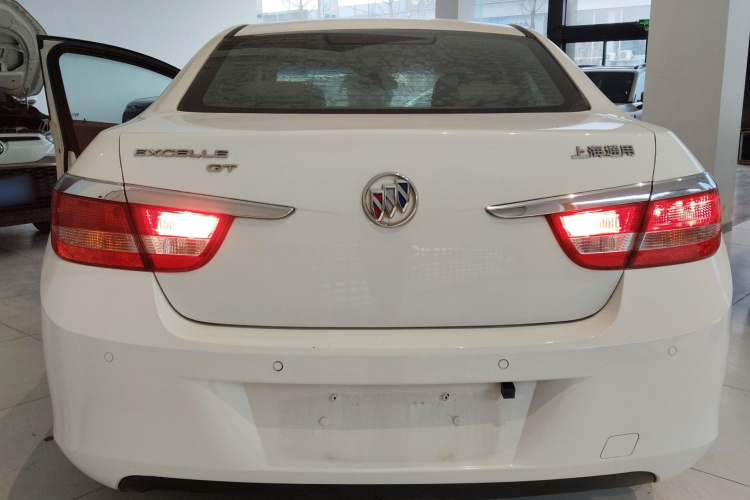 别克 英朗 2013款 GT 1.6L 自动时尚版车身外观6