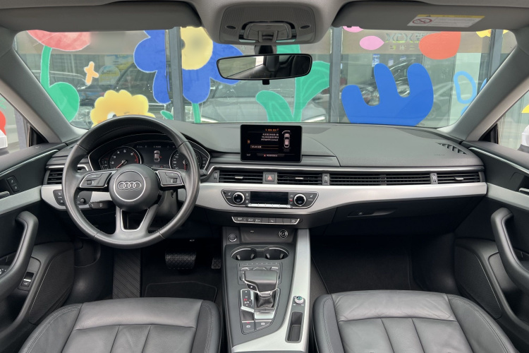 奥迪A5 2017款 Sportback 40 TFSI 时尚型中控内饰7001