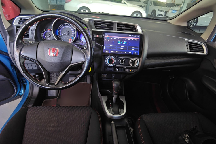 本田 飞度 2018款 1.5L CVT潮跑+版中控内饰7002
