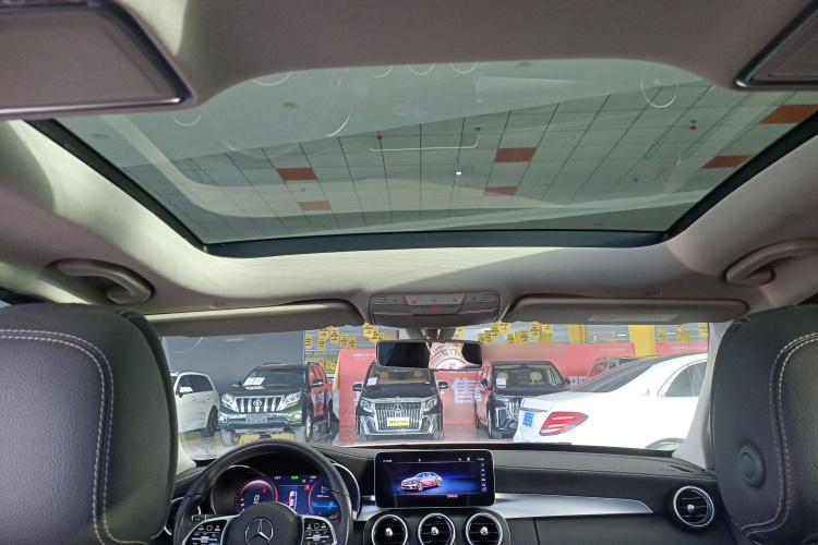 奔驰C级 2019款 C 260 L 运动版局部细节22