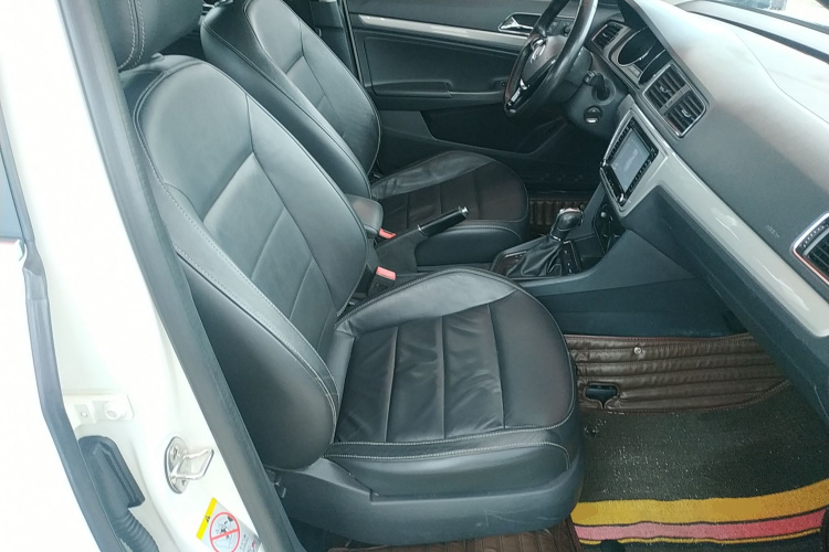 大众 朗逸 2015款 230TSI DSG舒适版局部细节41