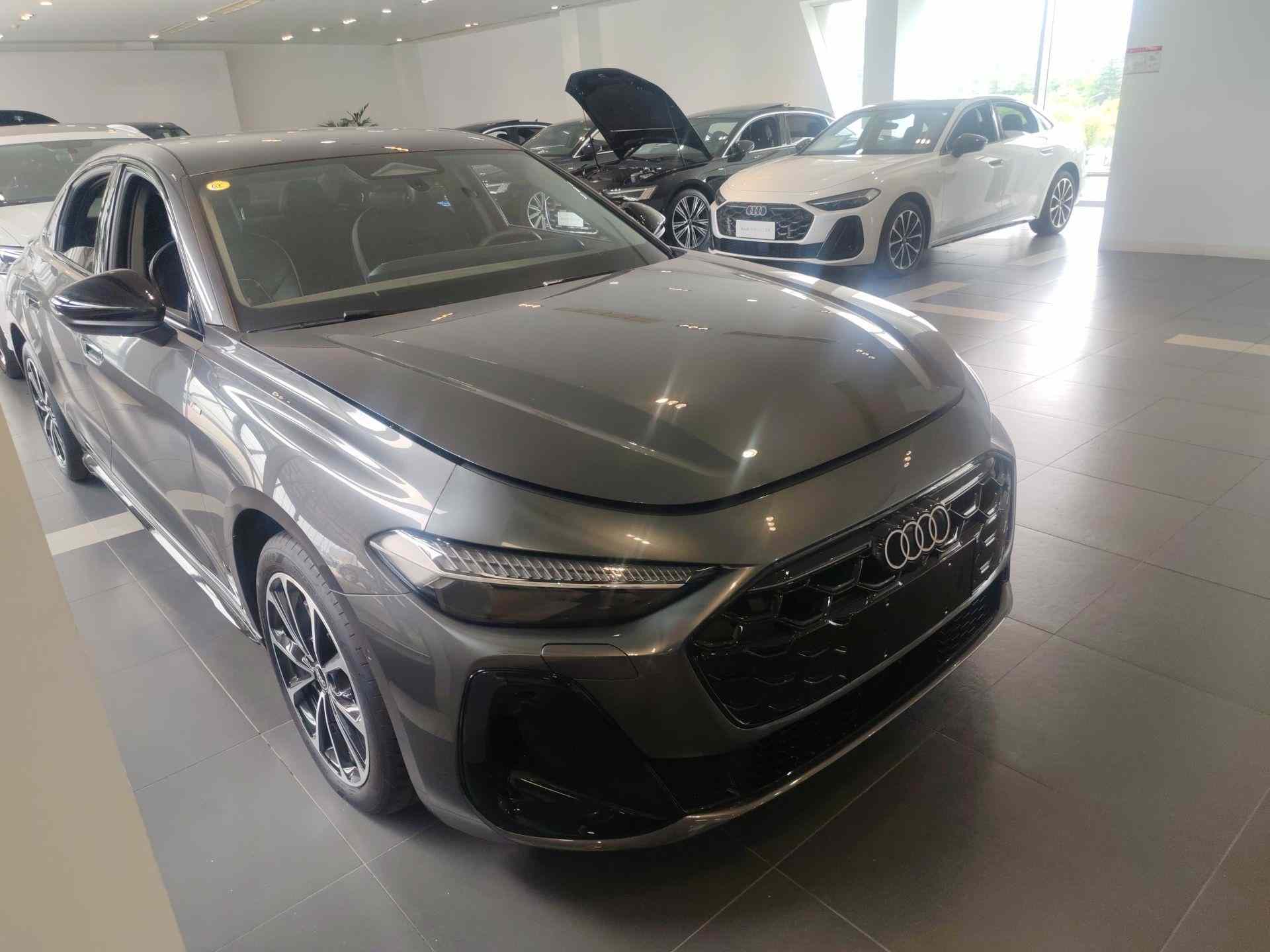奥迪A5L 2026款 2.0T 运动版(5)
