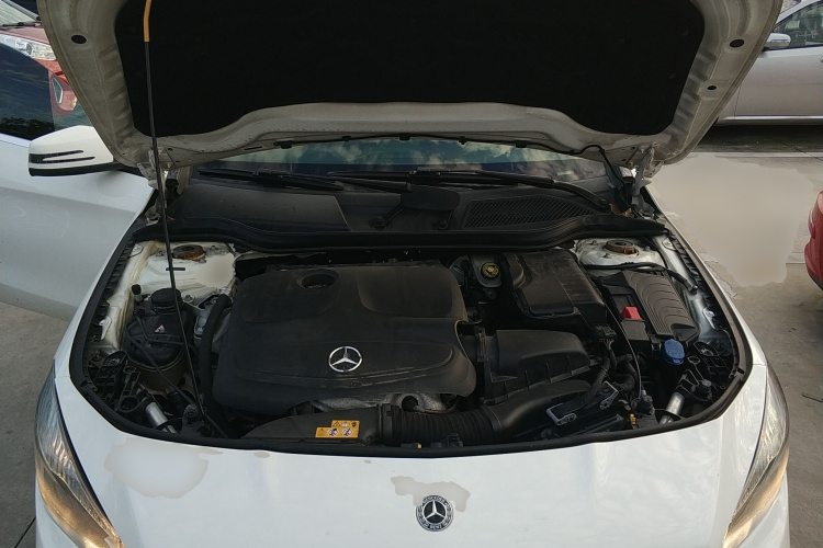 奔驰CLA 2018款 CLA 200 动感型机舱底盘24