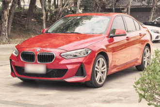 宝马1系 2019款 120i 领先型M运动套装