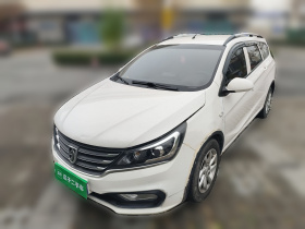 宝骏310W 2017款 1.5L 手动舒适型 国VI