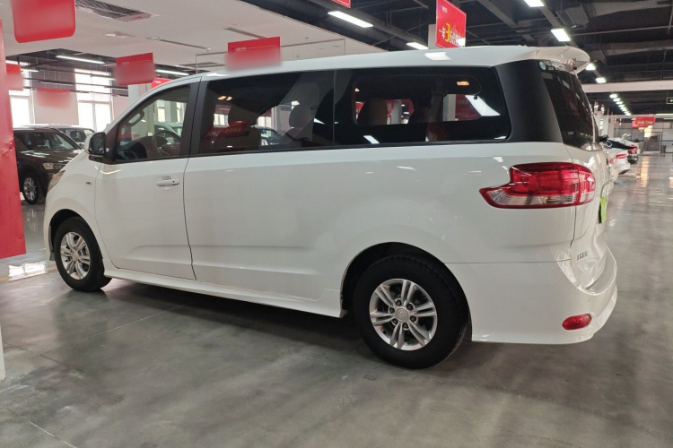 上汽大通MAXUS 大通G10 2018款 PLUS 2.0T 自动智享版车身外观4