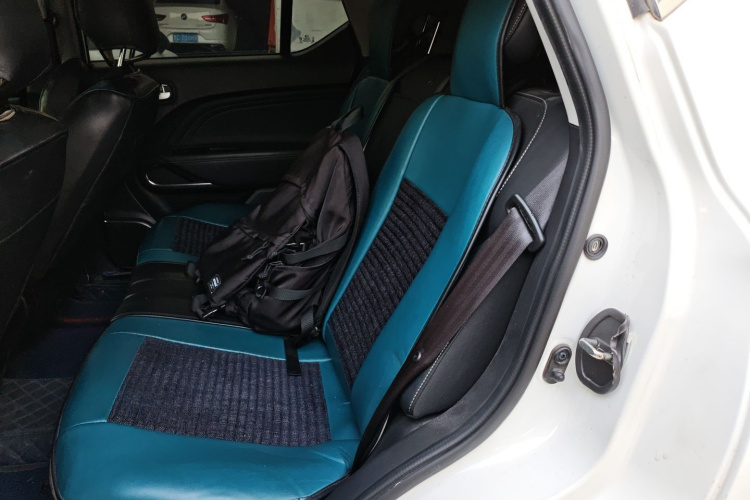 广汽传祺 传祺GS3 2021款 POWER 270T 自动炫动版中控内饰7004