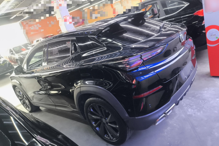 长安UNI-T 2020款 1.5T 旗舰型车身外观6003