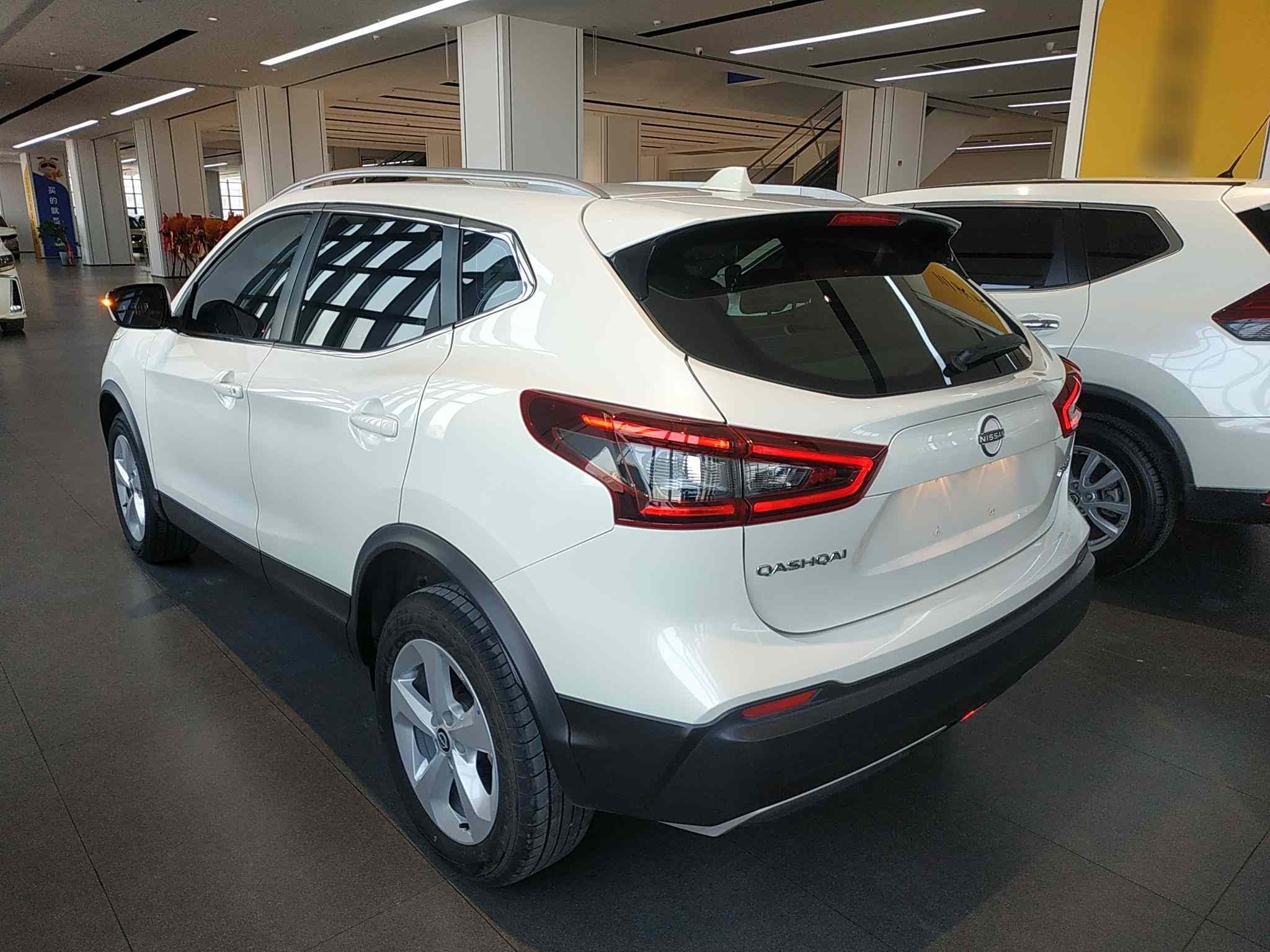 日产 逍客 2023款 经典 2.0L CVT XV舒适版(3)