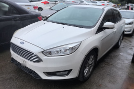 福特 福克斯 2015款 三厢 1.6L 自动风尚型