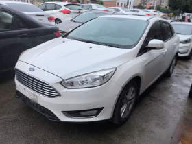 福特 福克斯 2015款 三厢 1.6L 自动风尚型