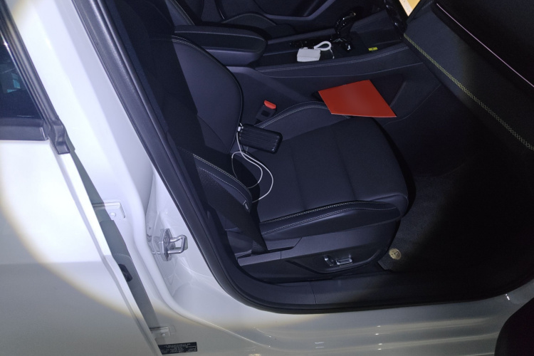 领克03 2023款 2.0TD DCT劲Pro局部细节41