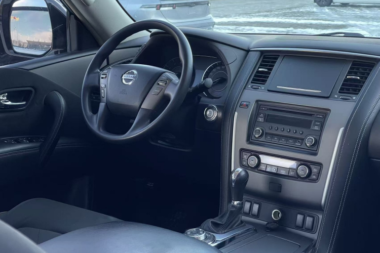 日产 途乐（平行进口）中控内饰7003