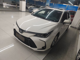 丰田 卡罗拉 2021款 双擎 1.8L E-CVT精英版