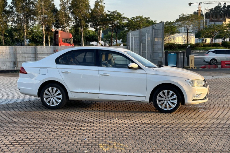 大众 宝来 2017款 1.6L 自动舒适型车身外观6004