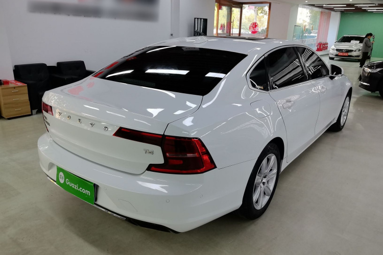 沃尔沃S90 2017款 T4 智逸版车身外观6003