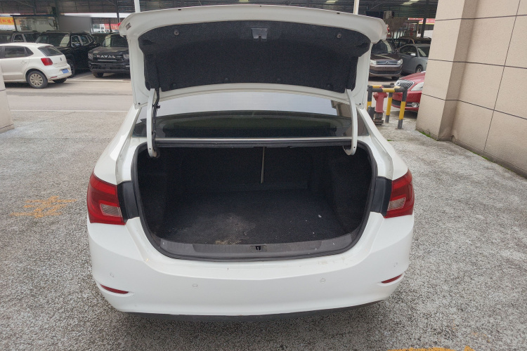 别克 英朗 2017款 15N 自动精英型机舱底盘23