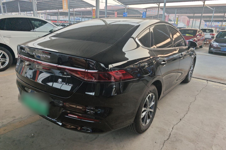 比亚迪 秦PLUS 2024款 荣耀版 DM-i 55KM领先型车身外观7