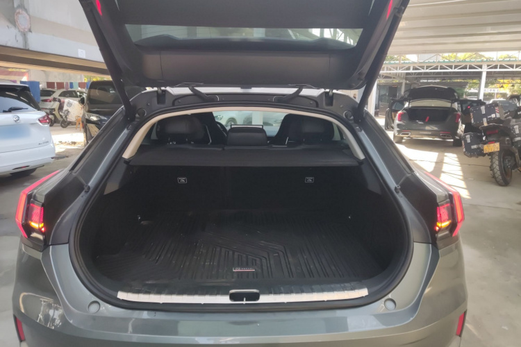 极氪001 2022款 超长续航单电机 WE版局部细节23