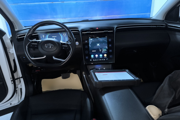 现代 2023款 途胜L 1.5T 自动两驱LUX尊贵版中控内饰12