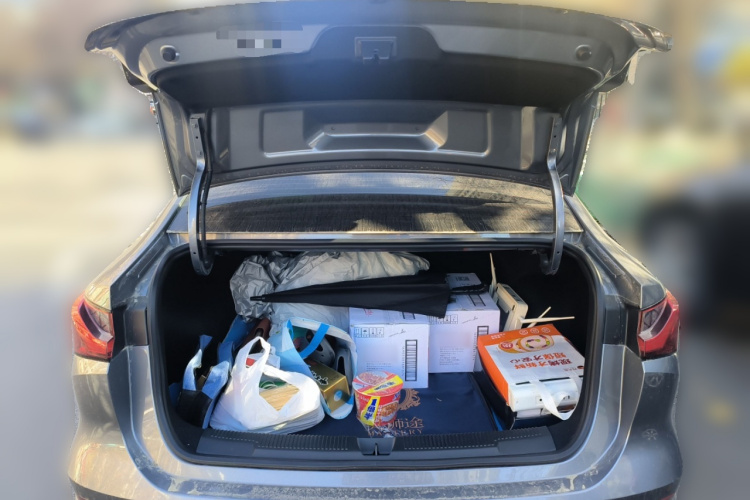 荣威i5 2023款 1.5L 手动舒享版中控内饰23