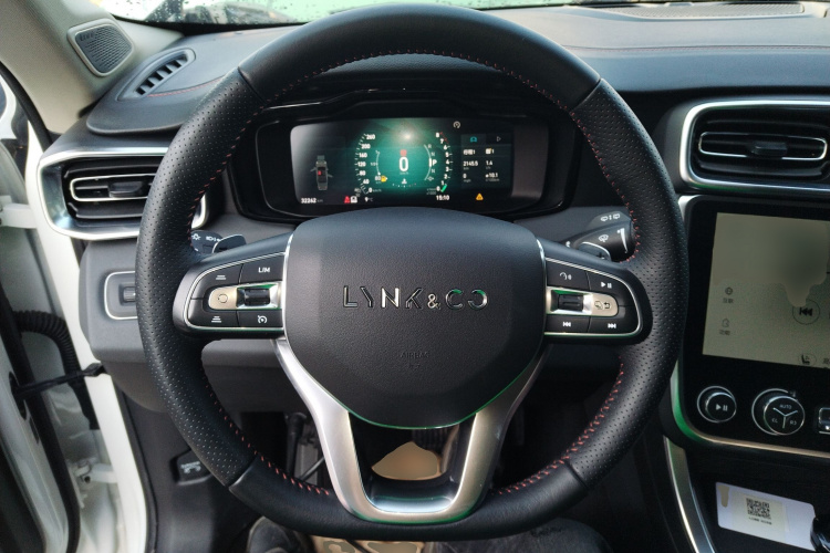 领克01 2017款 2.0T 四驱劲Pro版局部细节13