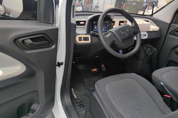 五菱汽车 宏光MINIEV 2022款 悦享款 磷酸铁锂中控内饰20