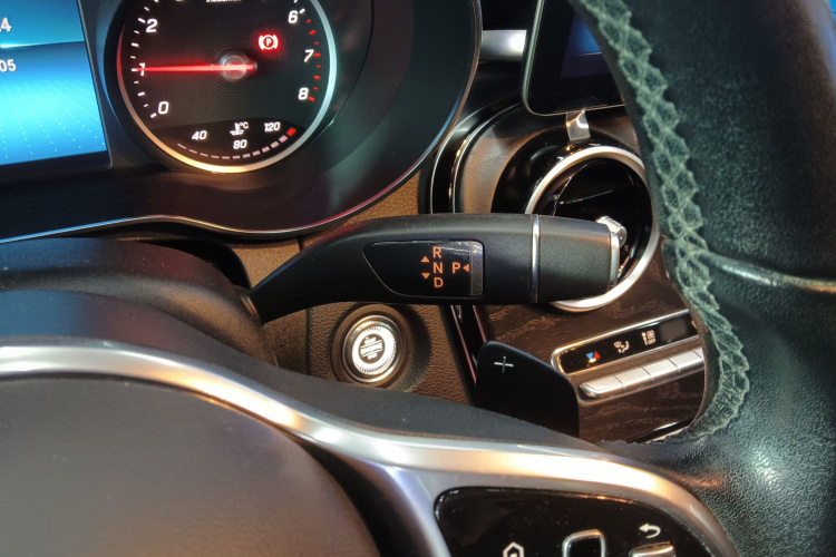 奔驰C级 2019款 C 180 L 时尚型运动版局部细节18