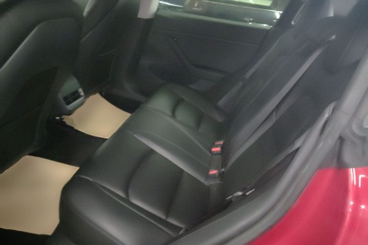 特斯拉 Model 3 2020款 标准续航后驱升级版中控内饰7004