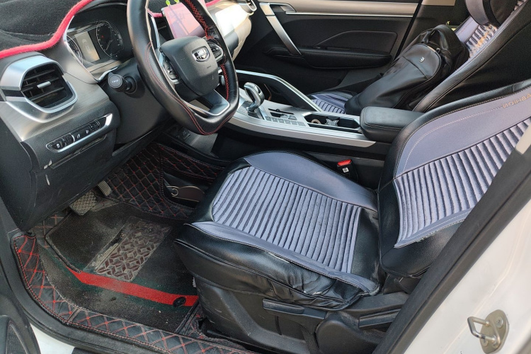 吉利汽车 缤越 2019款 260T DCT骑士 国VI中控内饰19