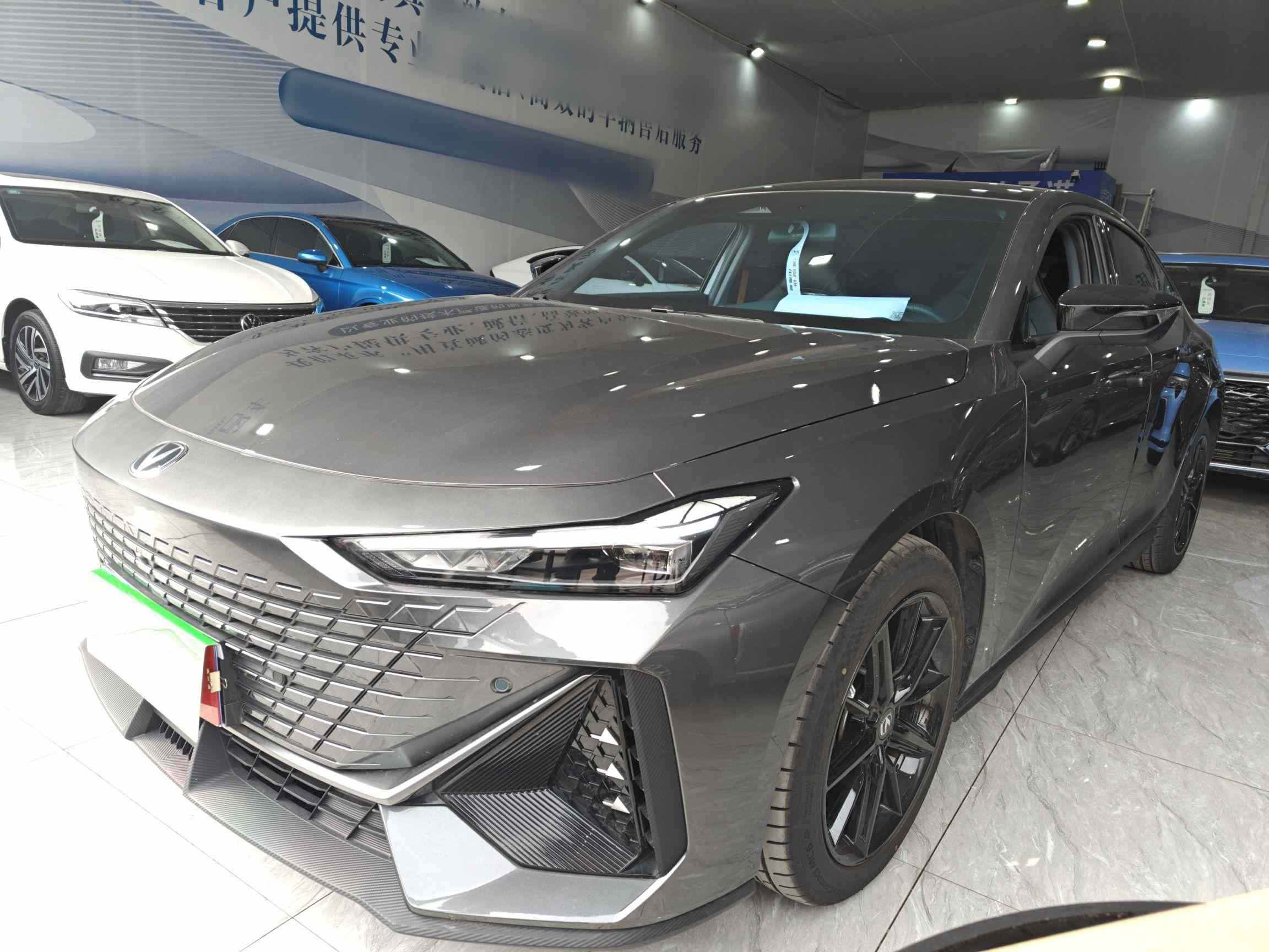 长安UNI-V 2024款 1.5T 高能版(2)