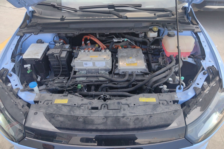 小鹏P5 2021款 460G+机舱底盘24