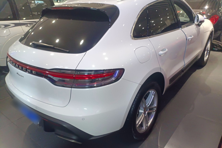 保时捷 2023款 Macan 2.0T车身外观7