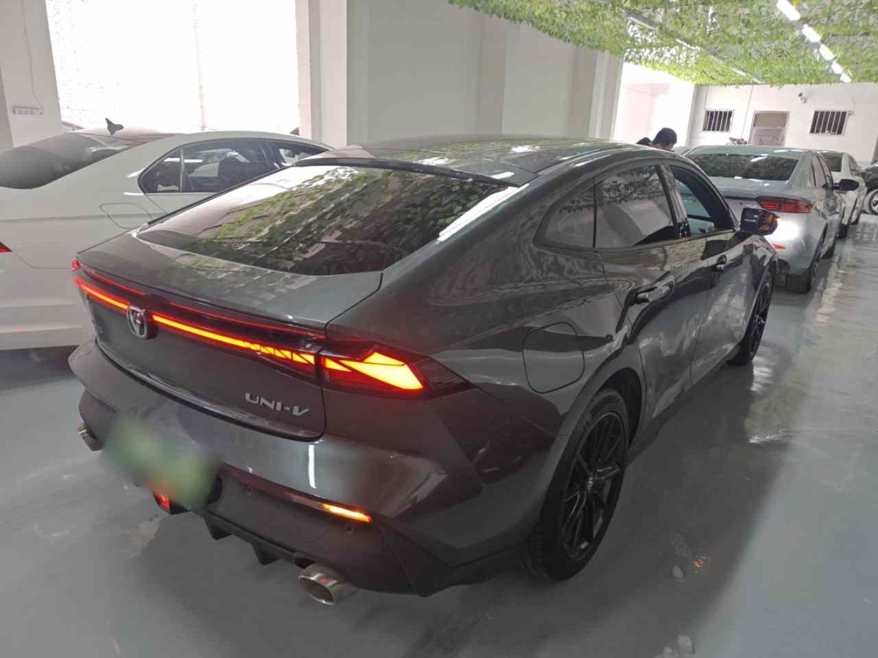 长安UNI-V 智电iDD 2023款  智电iDD 1.5T 113km智趣型（飞快版）(5)