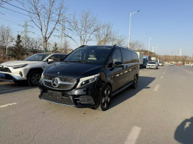 奔驰V级 2020款 V 260 L 长轴距豪华版