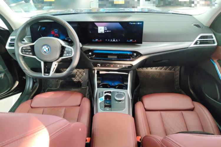 宝马i3 2025款 eDrive 40 L 曜夜套装中控内饰12