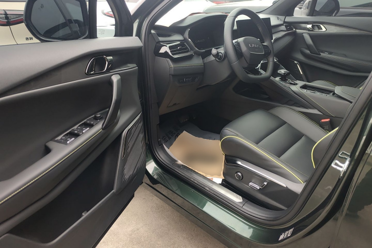 领克06 2023款 Remix 1.5T Hero中控内饰7003