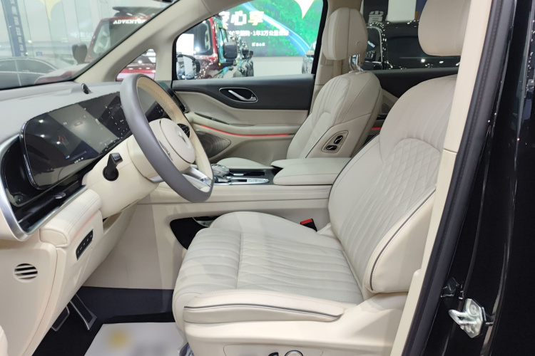 岚图汽车 岚图梦想家 2022款 0碳版 梦+智享包 475km局部细节19