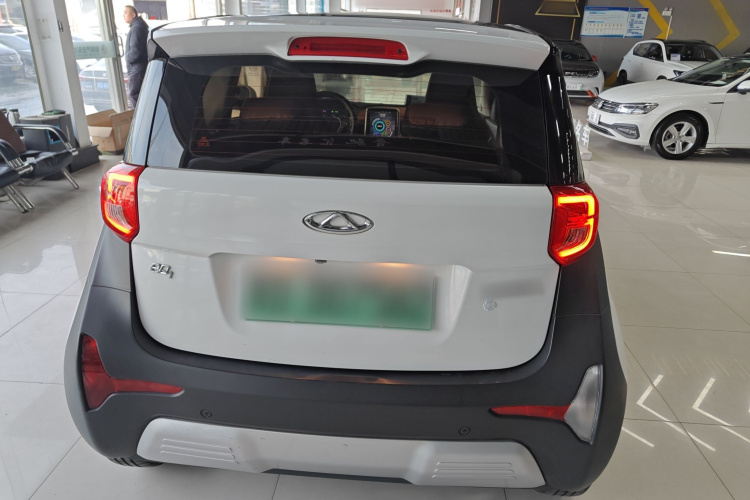 奇瑞 小蚂蚁 2018款 400 4座智享版车身外观6