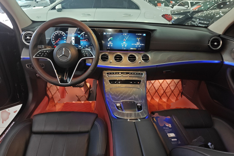 奔驰E级 2021款 改款 E 260 L 4MATIC中控内饰12