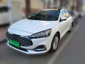 福特 福克斯 2021款 三厢 EcoBoost 180 自动锋潮型