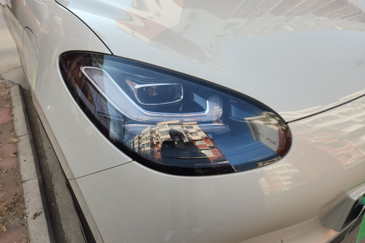 五菱汽车 五菱缤果 2023款 203km 舒享款车身外观6006