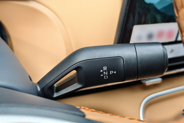 吉利银河 银河星舰7 EM-i 2025款 120km 探索+版局部细节18