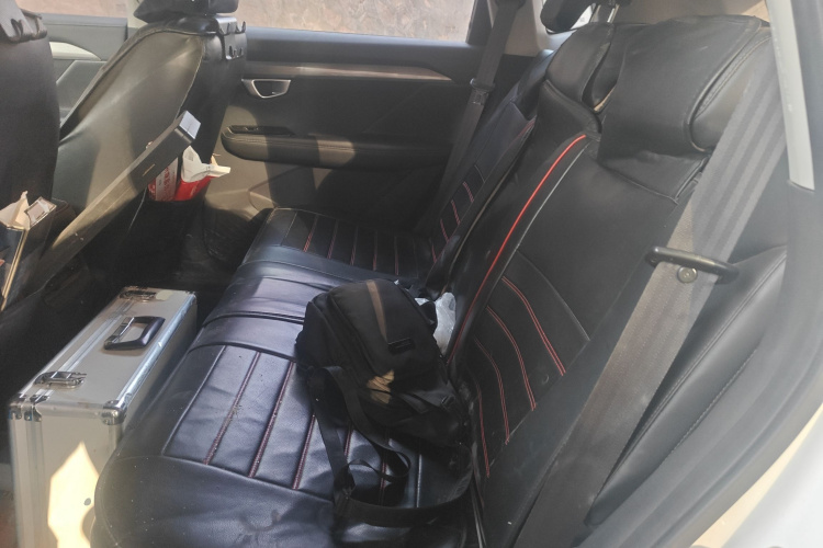 五菱汽车 五菱星辰 2022款 2.0L DHT电速款中控内饰21