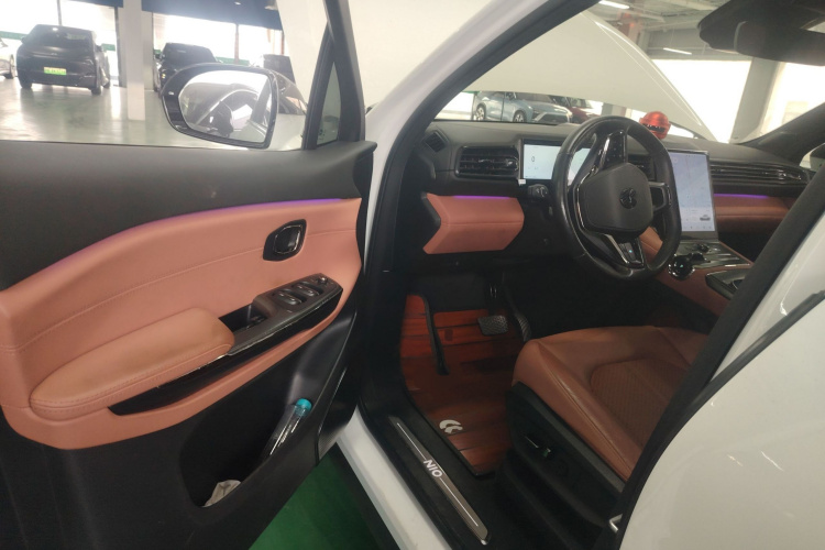 蔚来EC6 2020款 605KM 运动版中控内饰20